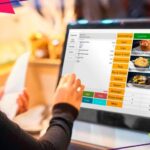 نظام نقاط البيع (POS): تحويل التجارة بأمان وكفاءة في العالم الرقمي